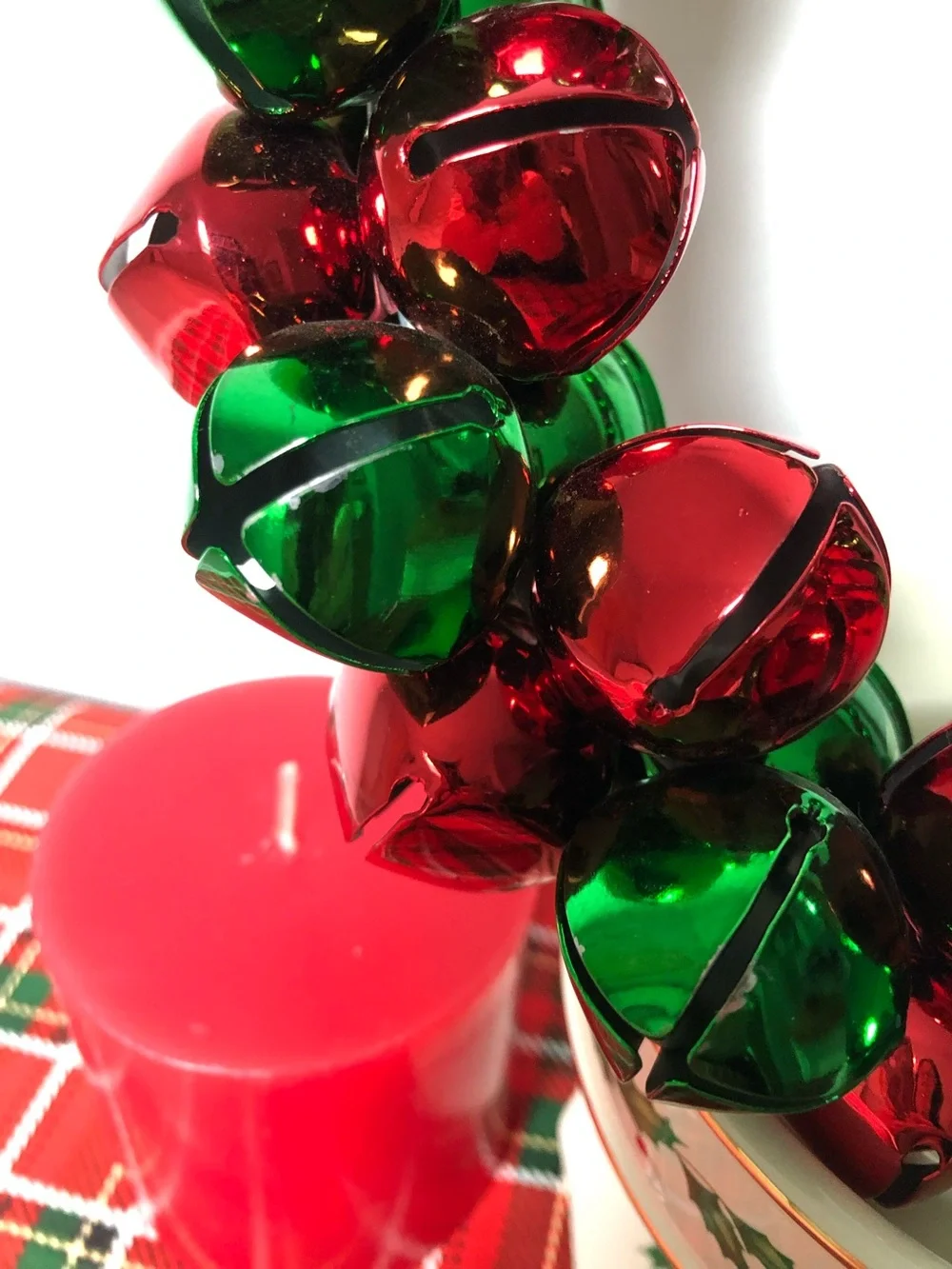 Vintage Metal Snowflake Jingle Bell Festive Wreath